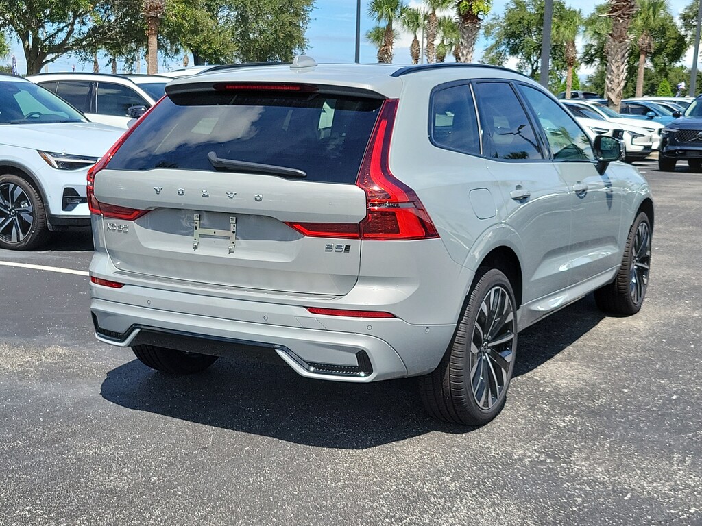 New 2026 Volvo XC60 B5 Ultra SUV