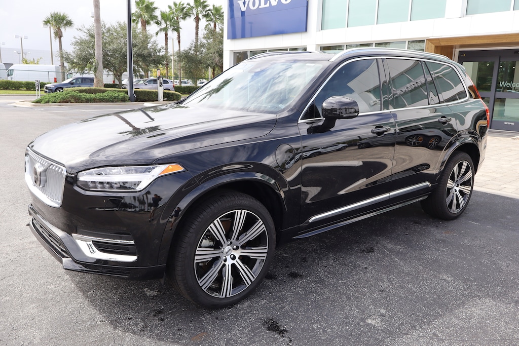 Certified 2025 Volvo XC90 plug-in hybrid T8 Ultra 7-Seater SUV