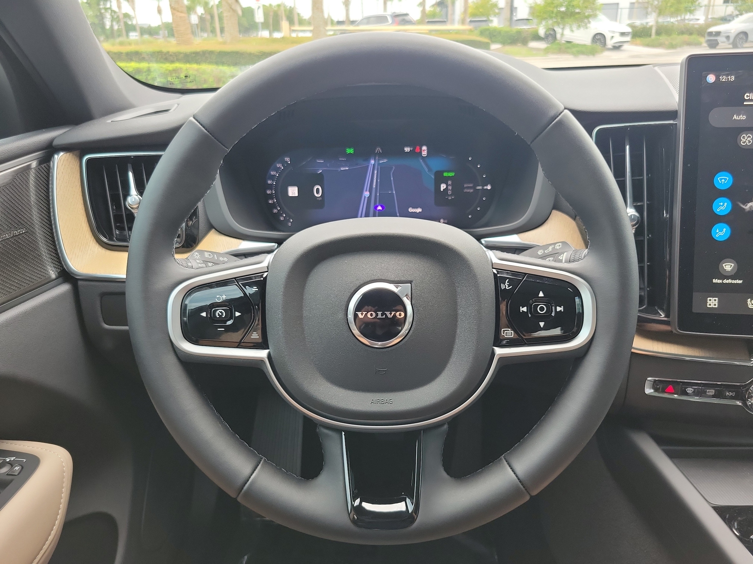 2026 Volvo XC60 Plus - Photo 16