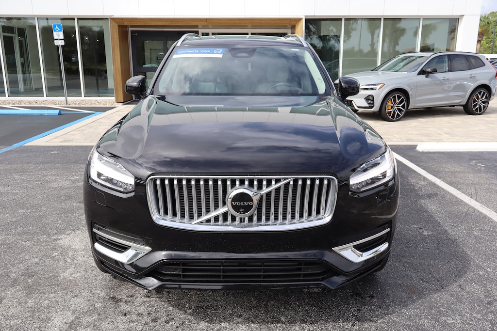 Certified 2025 Volvo XC90 plug-in hybrid T8 Ultra 7-Seater SUV