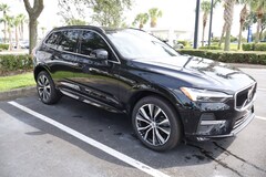 2022 Volvo XC60 B5 FWD Momentum SUV