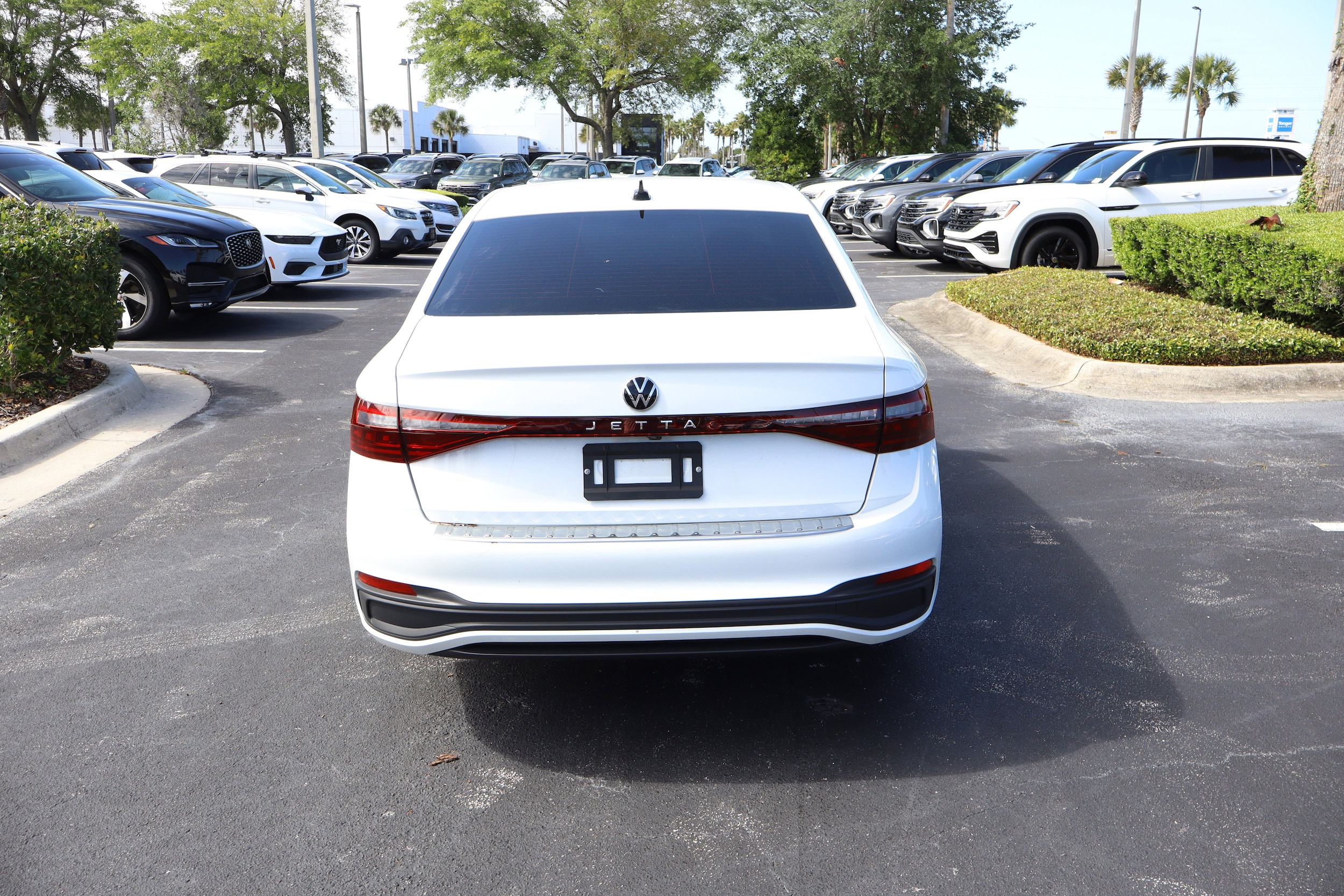 2025 Volkswagen Jetta Sport - Photo 6