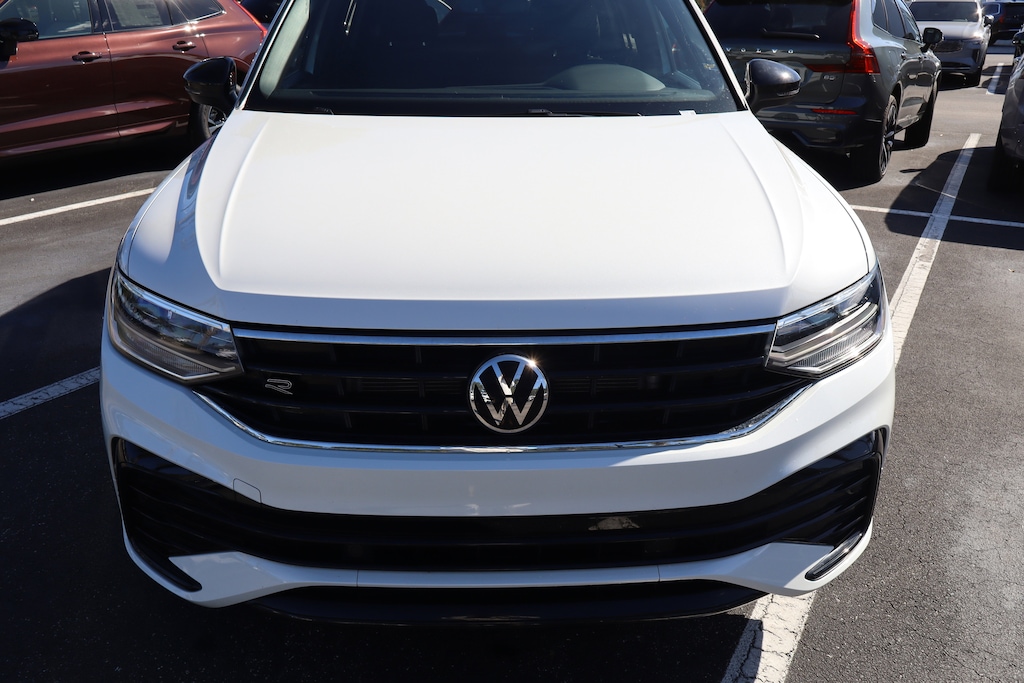 Used 2023 Volkswagen Tiguan 2.0T SE R-Line Black SUV