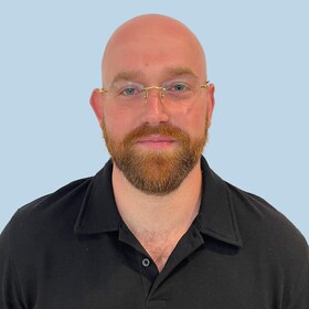 Staff member Laurence Levit from 7ca9bab18e03