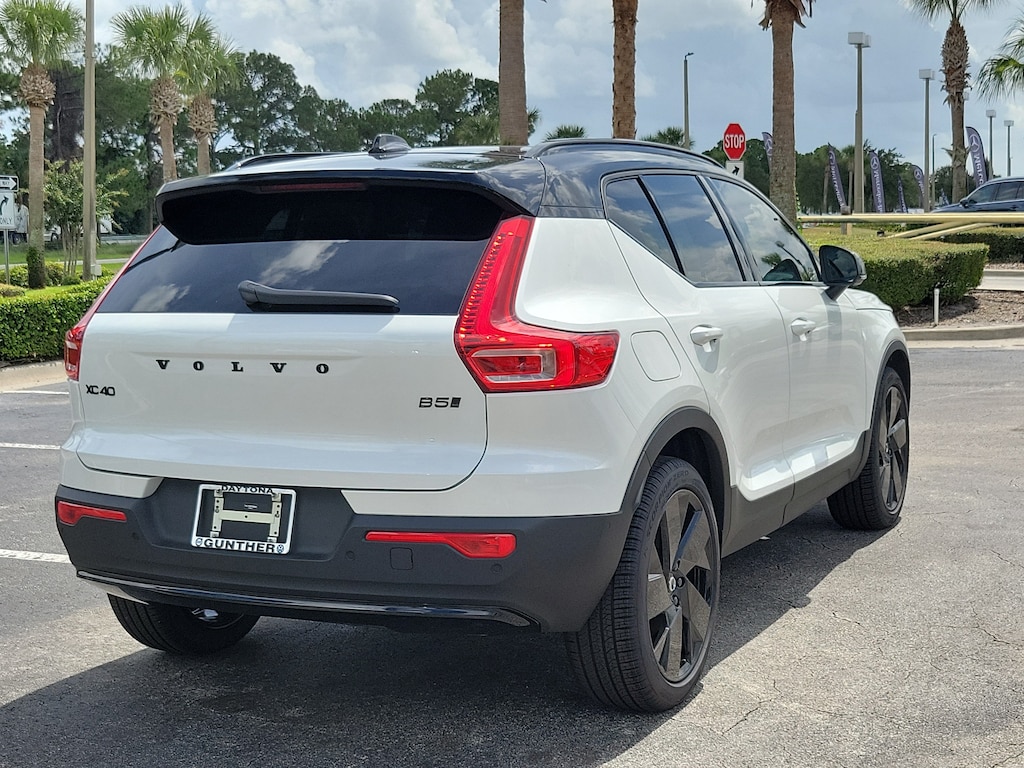 New 2026 Volvo XC40 B5 Ultra Black Edition SUV
