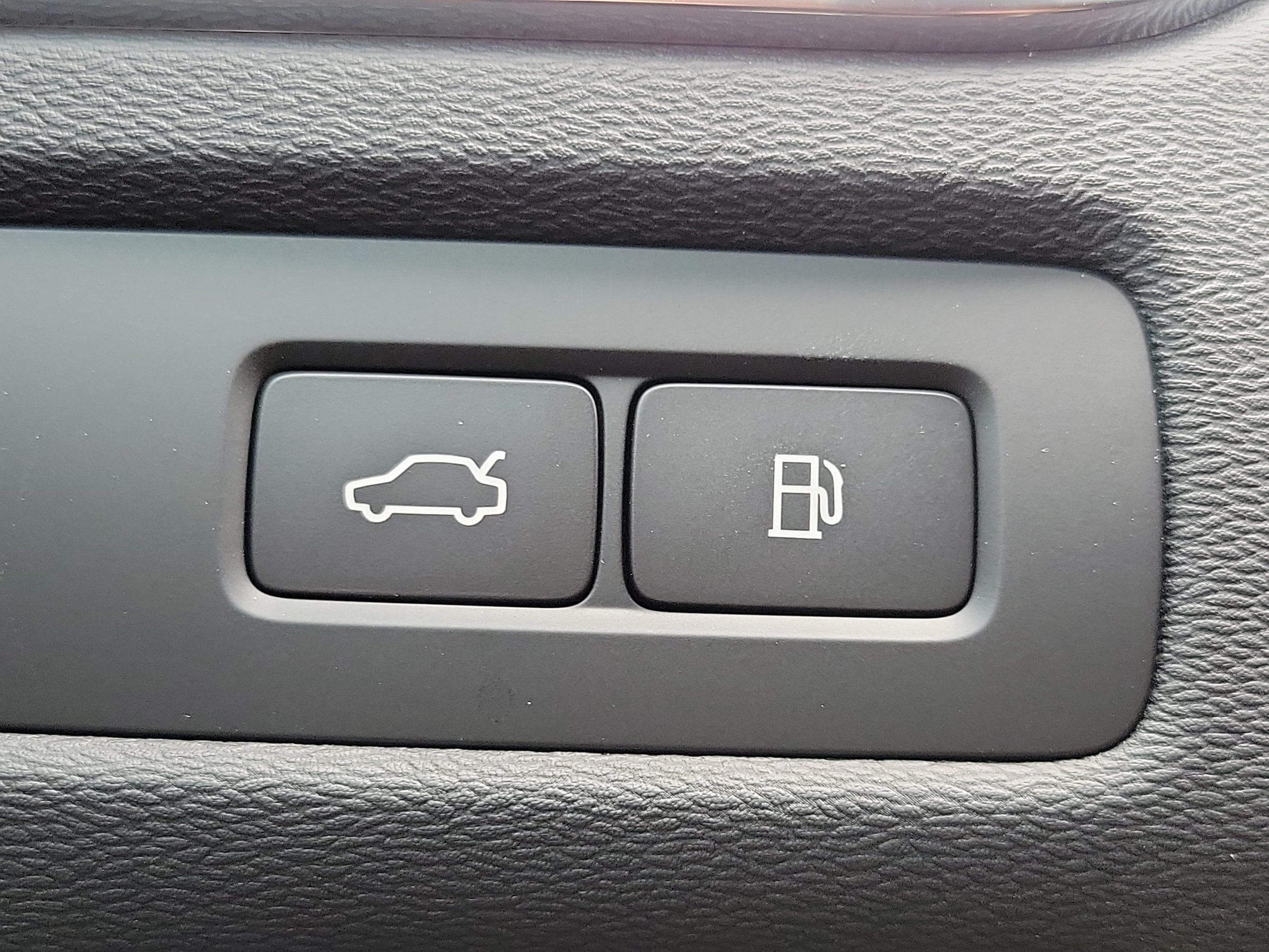 2026 Volvo XC60 Plus - Photo 26
