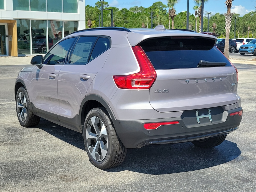 New 2026 Volvo XC40 B5 Plus SUV