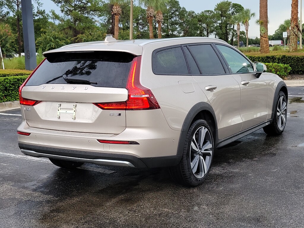 New 2026 Volvo V60 Cross Country B5 Plus Wagon