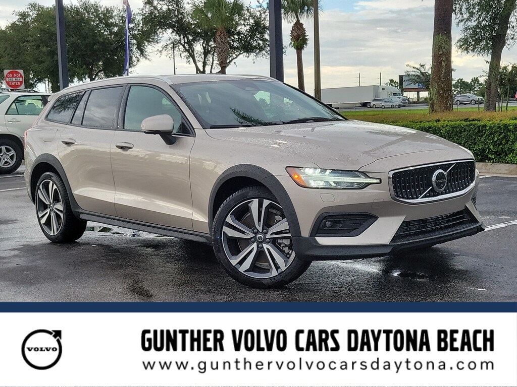 New 2026 Volvo V60 Cross Country B5 Plus Wagon