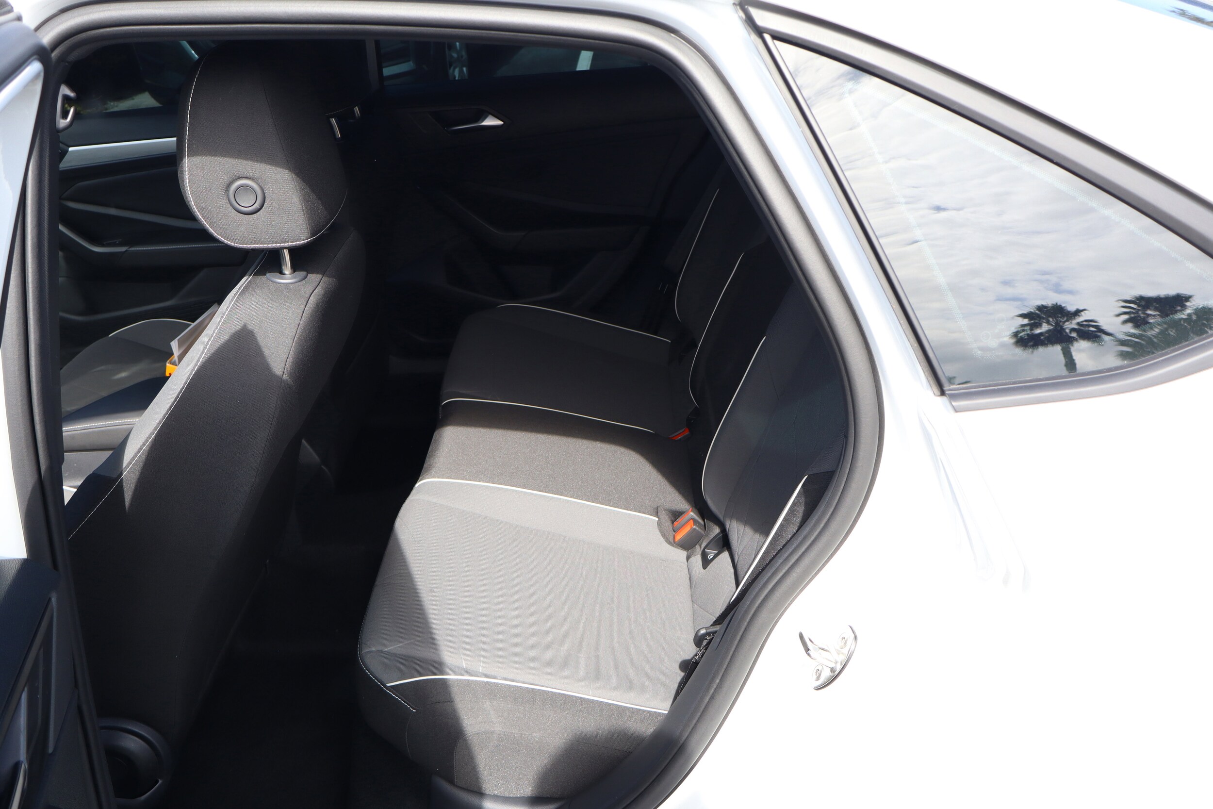 2025 Volkswagen Jetta Sport - Photo 31