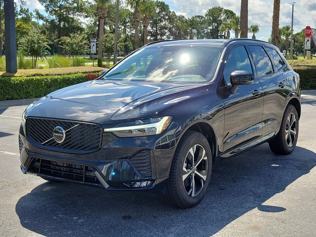 New 2026 Volvo XC60 B5 Core SUV
