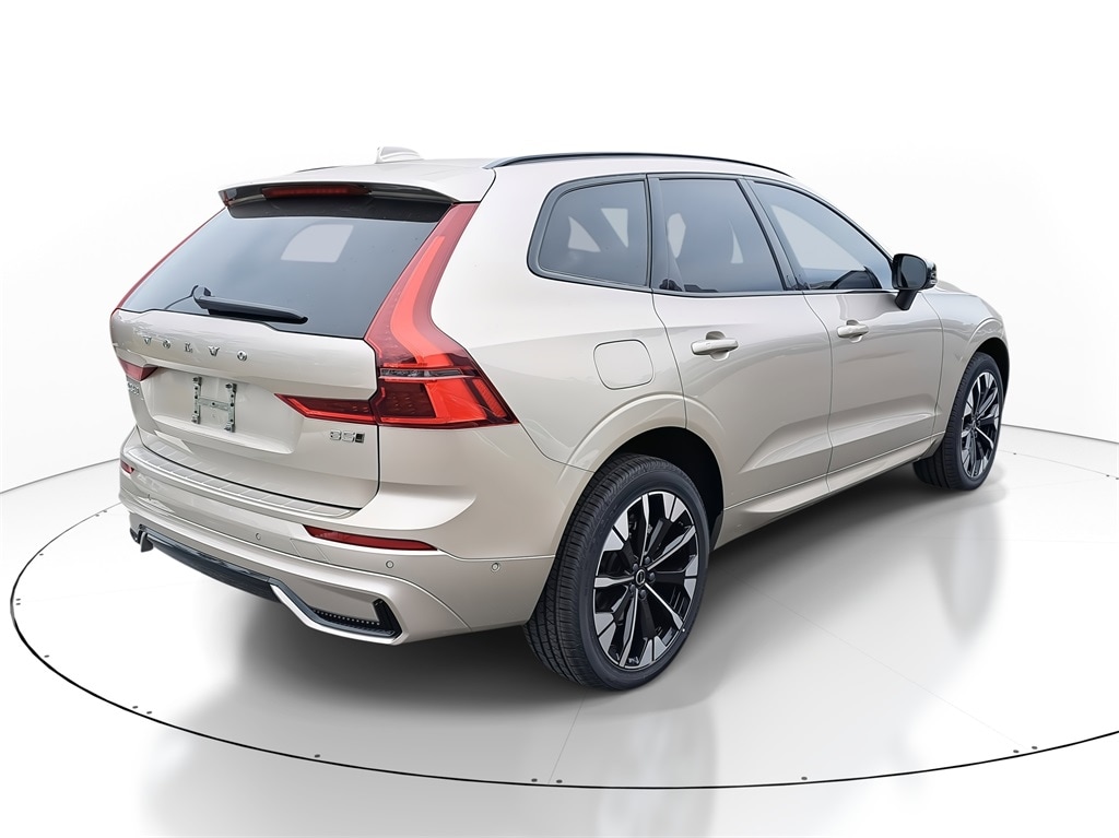 New 2026 Volvo XC60 B5 Plus SUV