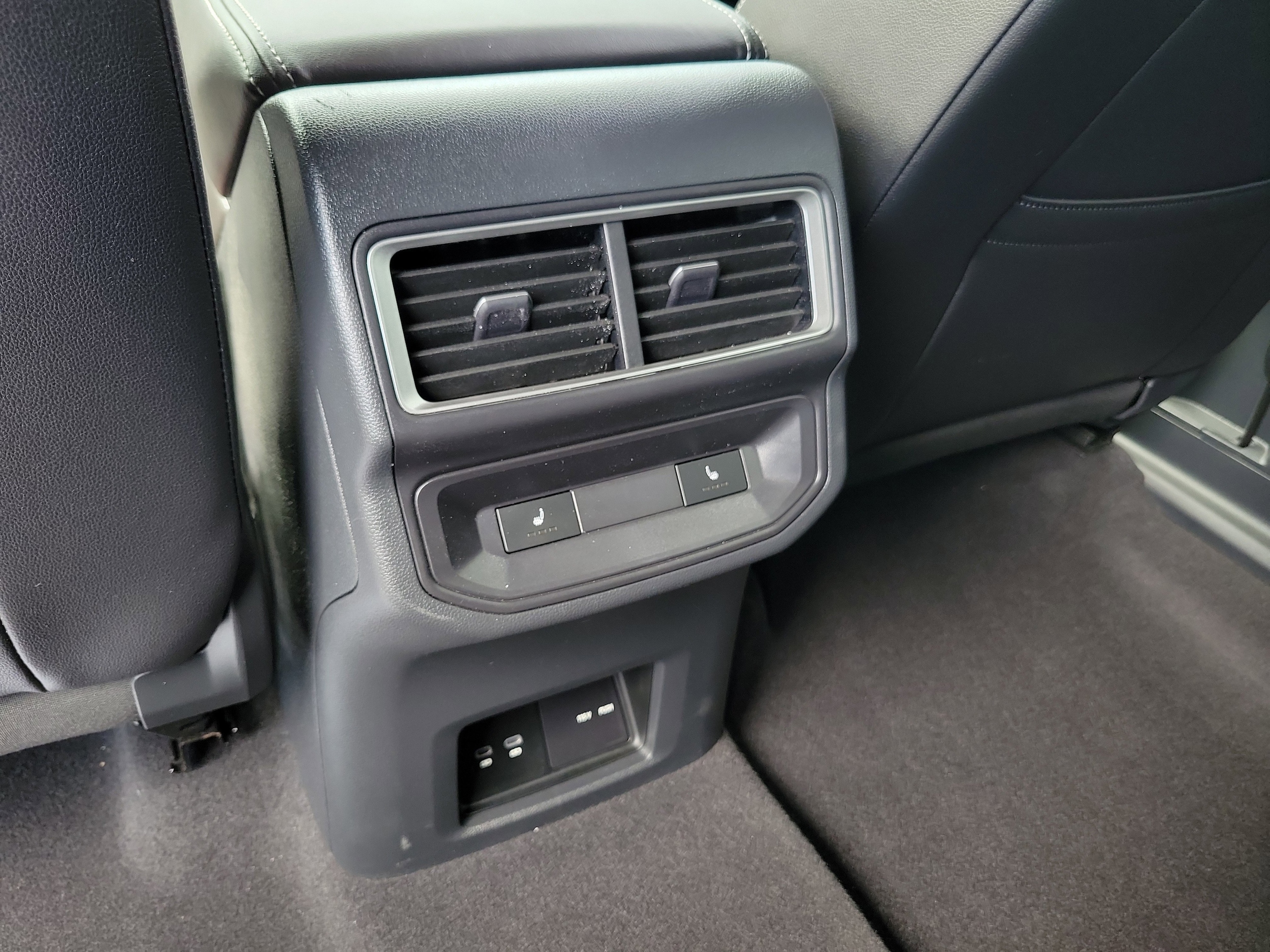 2024 Volkswagen Atlas Cross Sport SEL R-LINE - Photo 14
