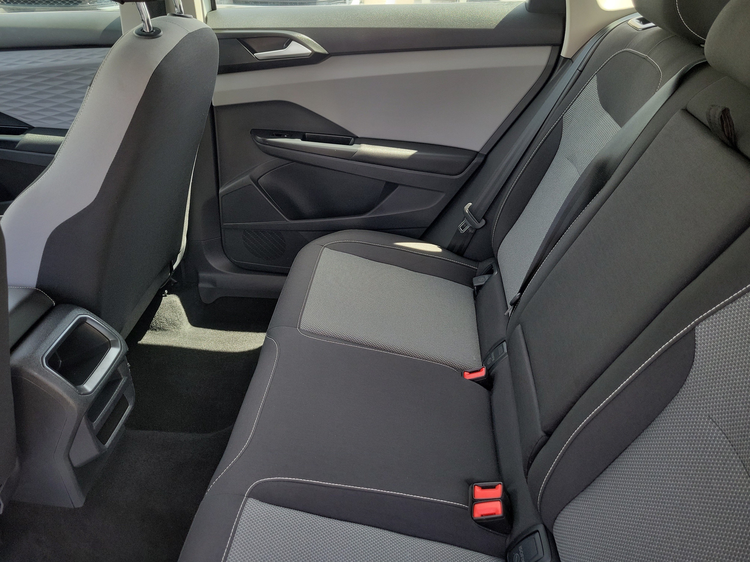 2023 Volkswagen Taos S - Photo 10