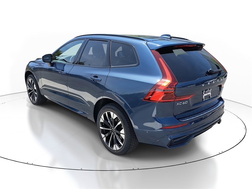 New 2026 Volvo XC60 B5 Plus SUV