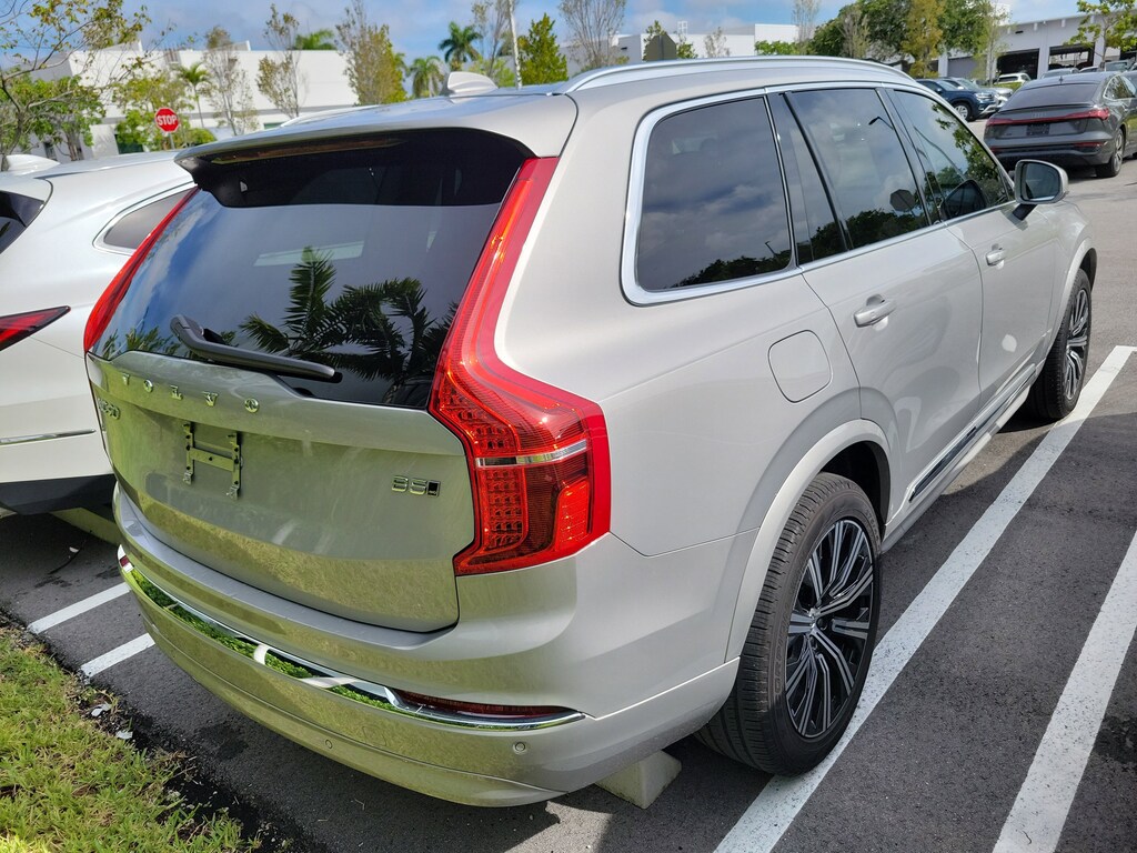 Used 2025 Volvo XC90 B5 Core SUV