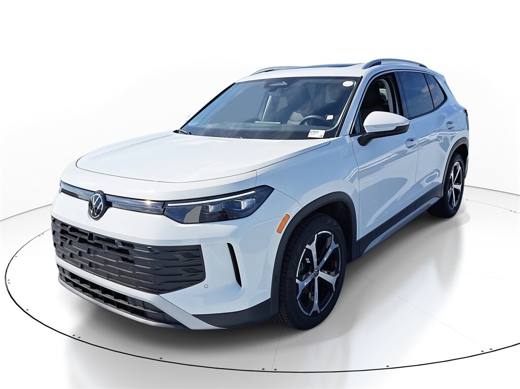 New 2026 Volkswagen Tiguan 2.0T SE SUV