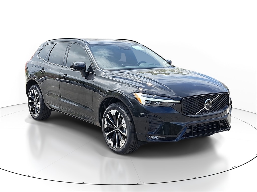 2026 Volvo XC60 Plus's photo