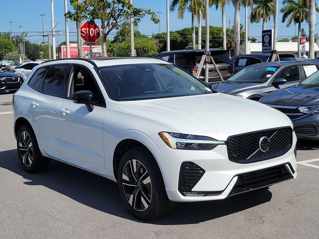 New 2026 Volvo XC60 B5 Core SUV