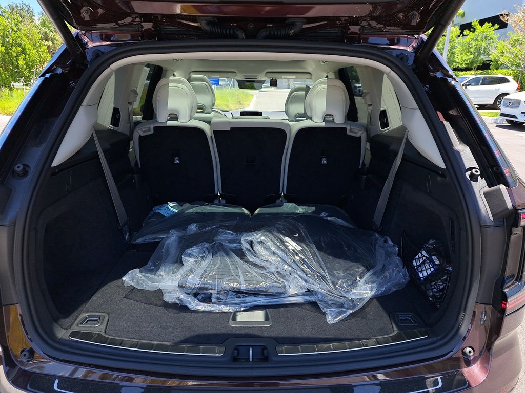 2025 Volvo EX90 Ultra - Photo 6