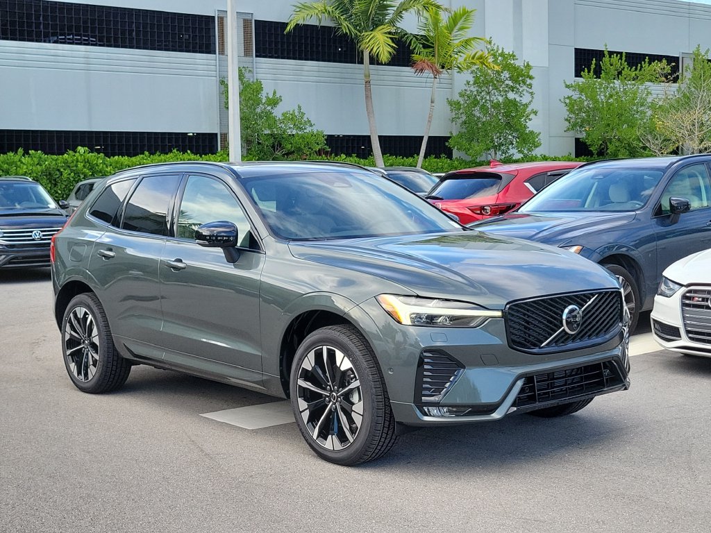2027 Volvo XC60 Plus AWD SUV