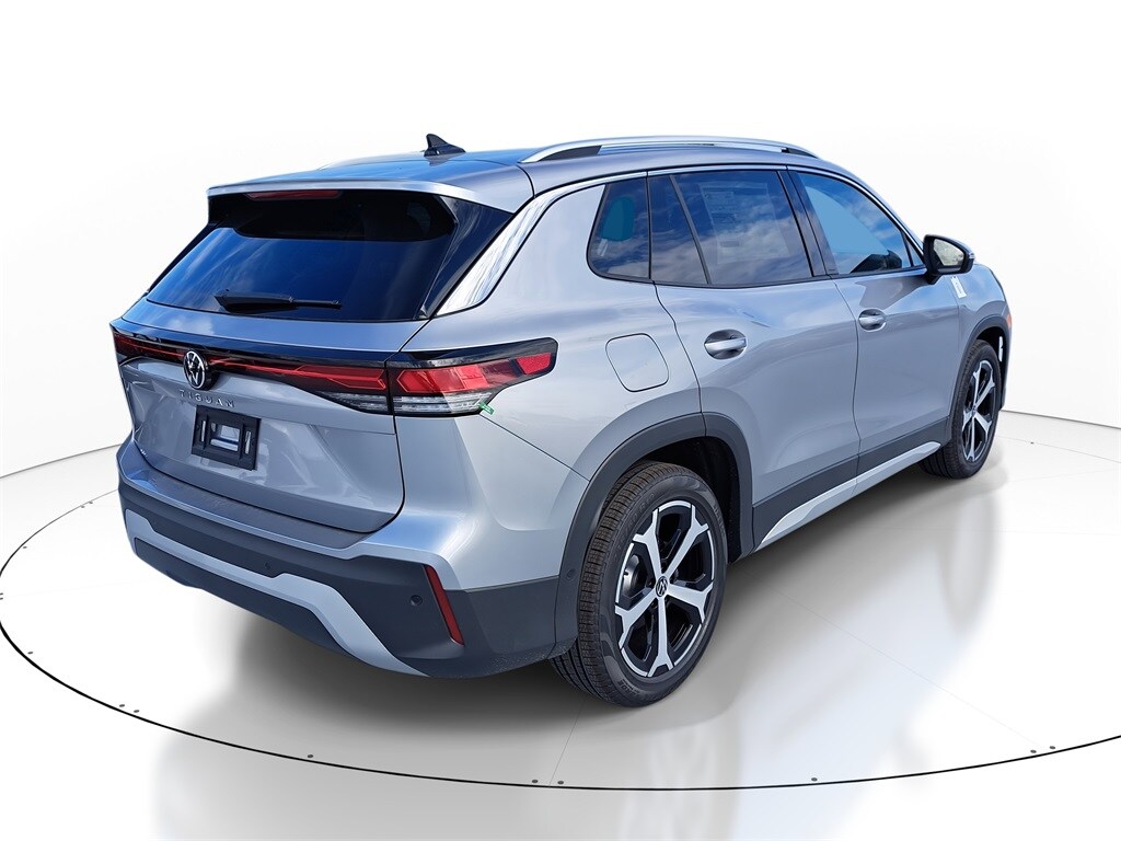 New 2026 Volkswagen Tiguan 2.0T SE SUV