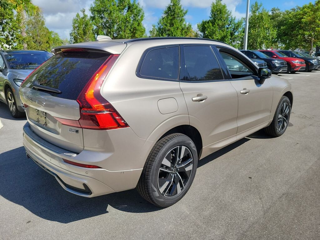 New 2026 Volvo XC60 B5 Plus SUV