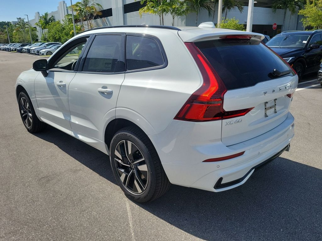 New 2026 Volvo XC60 B5 Core SUV