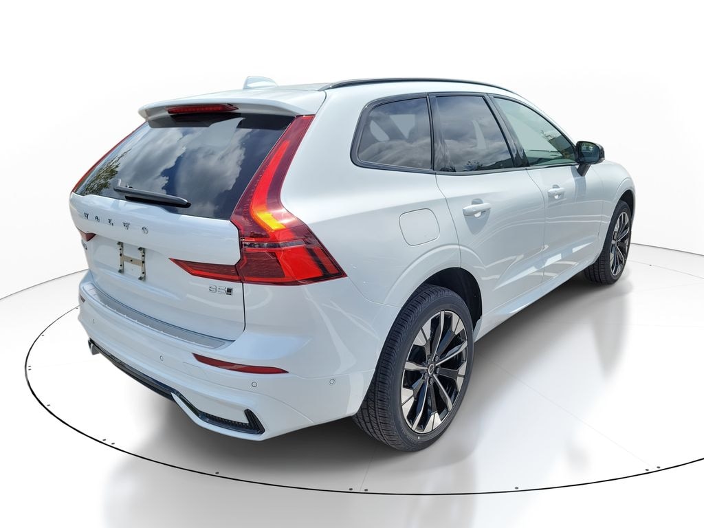 New 2026 Volvo XC60 B5 Plus SUV
