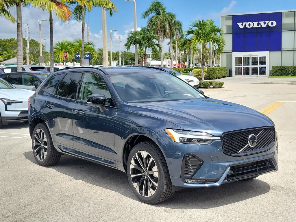 2027 Volvo XC60 B5 Plus AWD SUV
