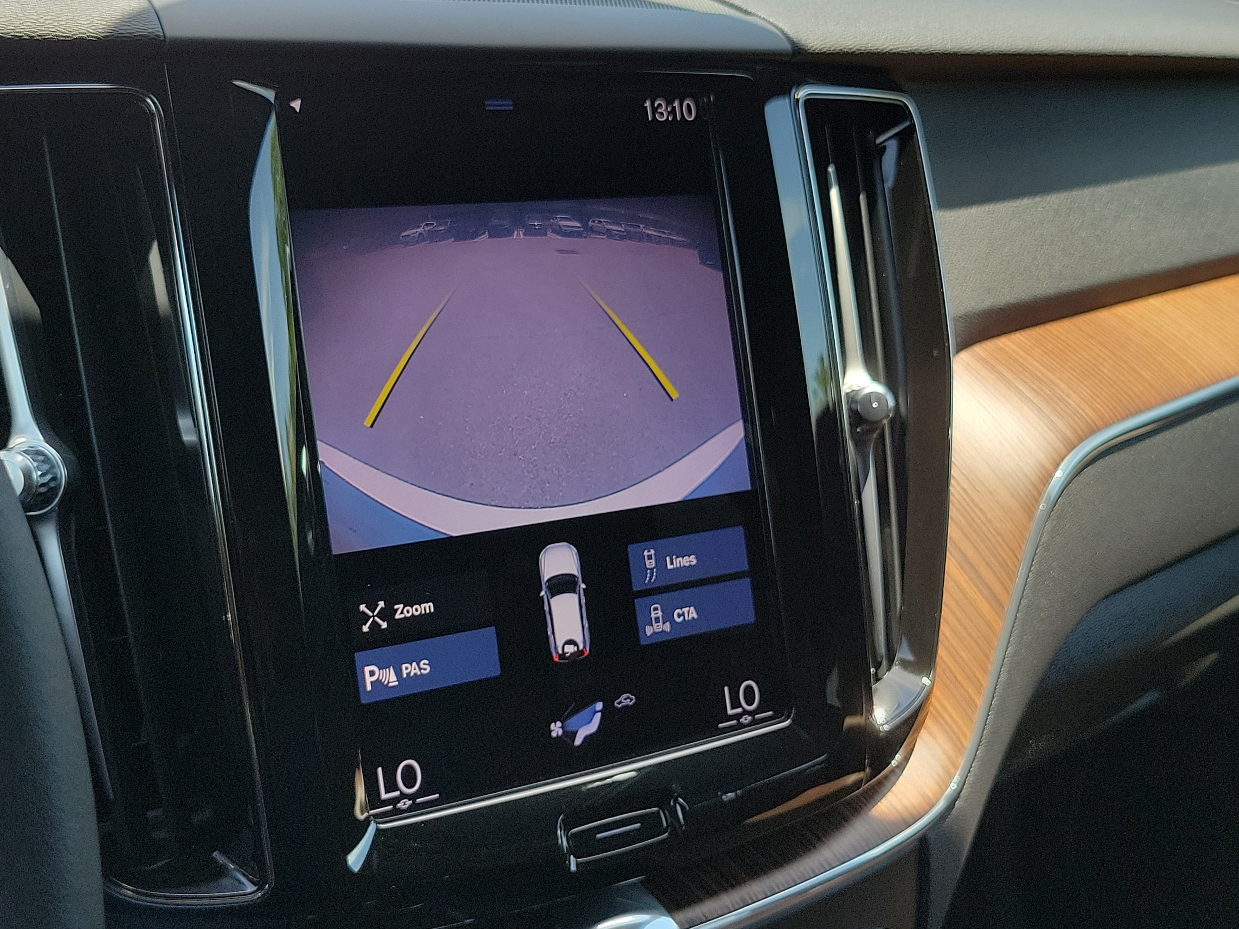 2021 Volvo XC60 Momentum - Photo 28