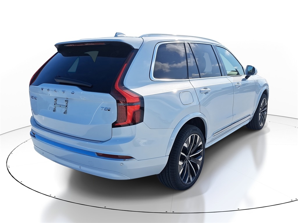 New 2026 Volvo XC90 plug-in hybrid T8 Core SUV