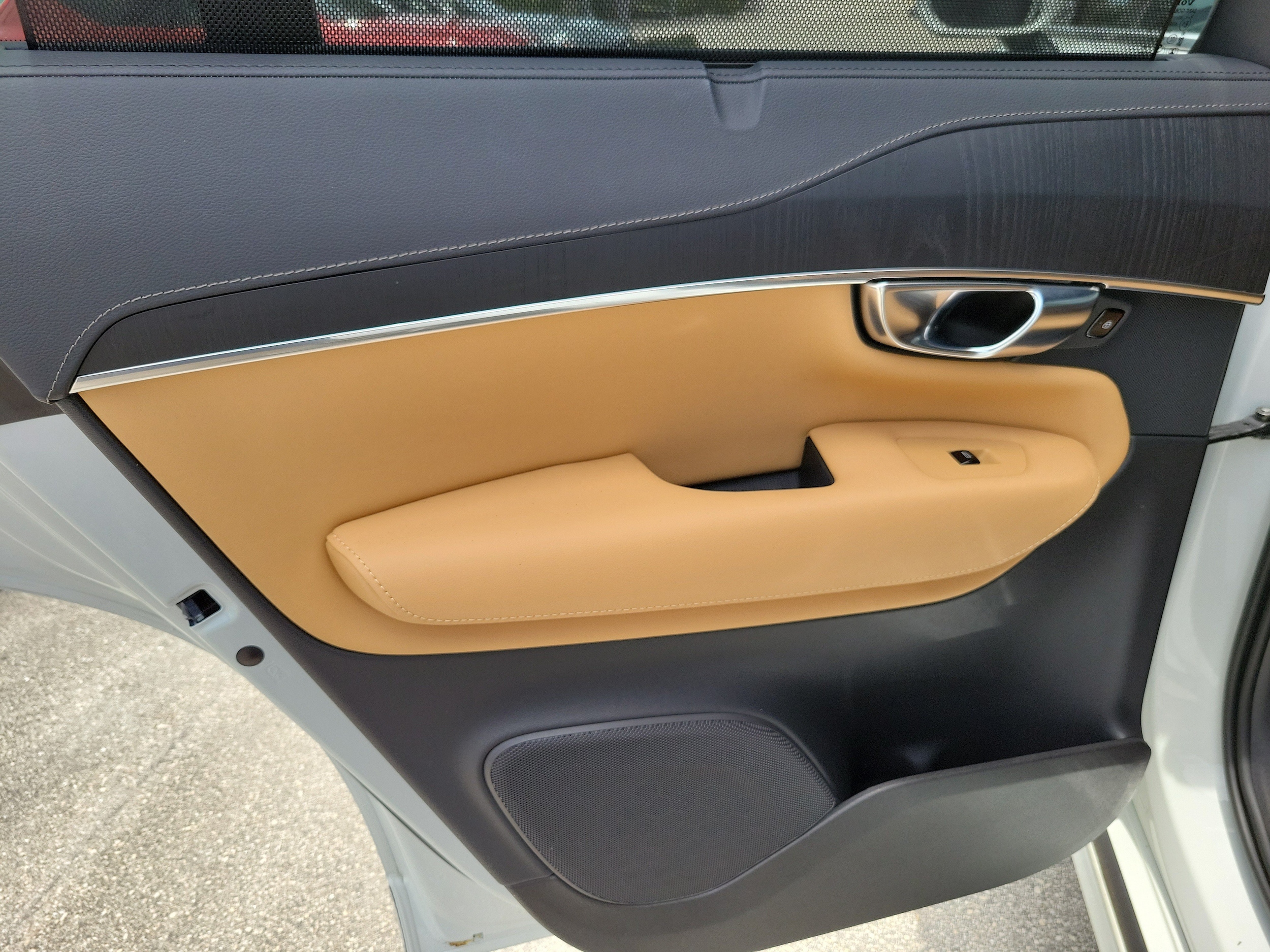 2025 Volvo XC90 Ultra - Photo 10