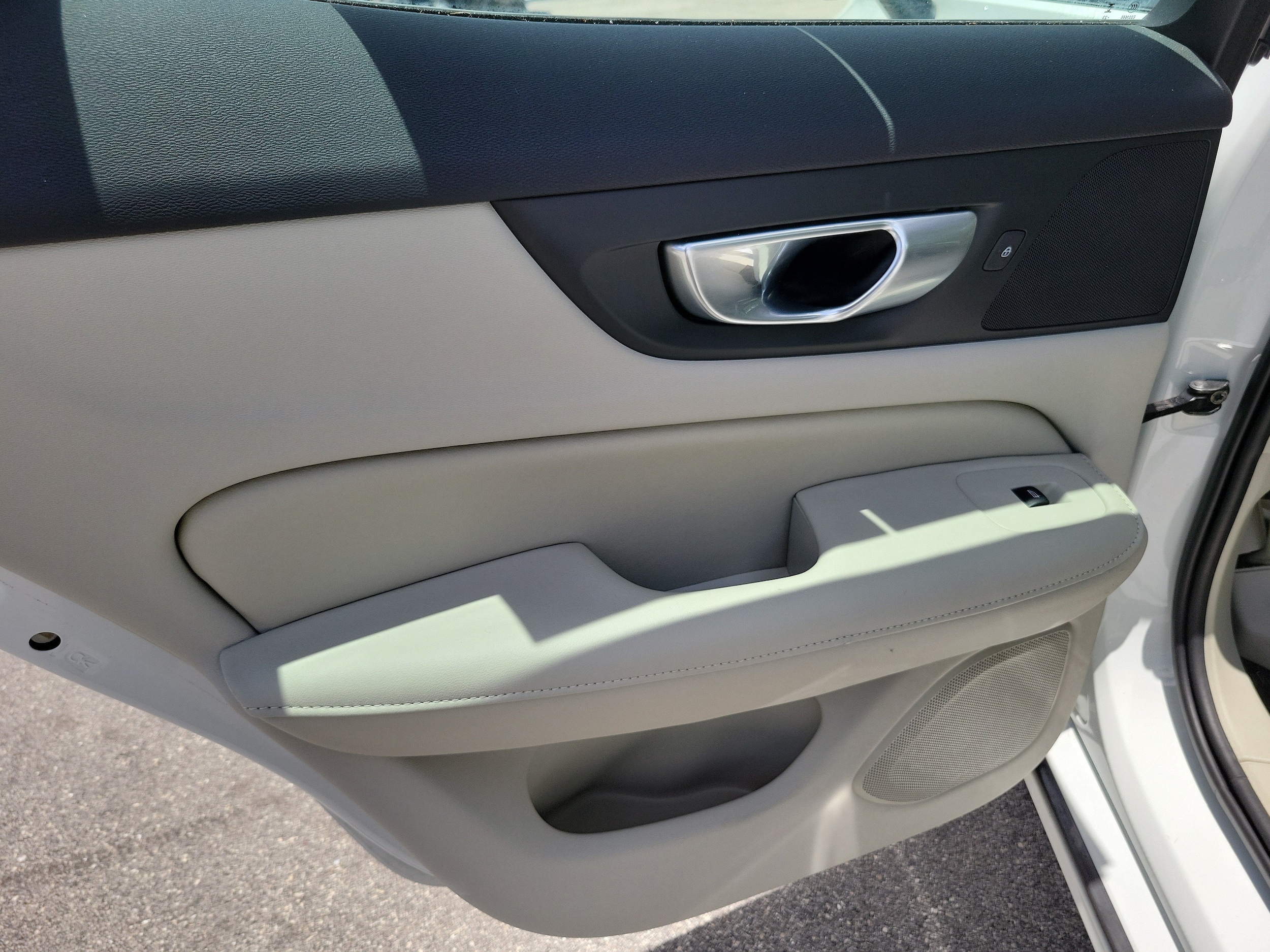2024 Volvo S60 Core - Photo 9