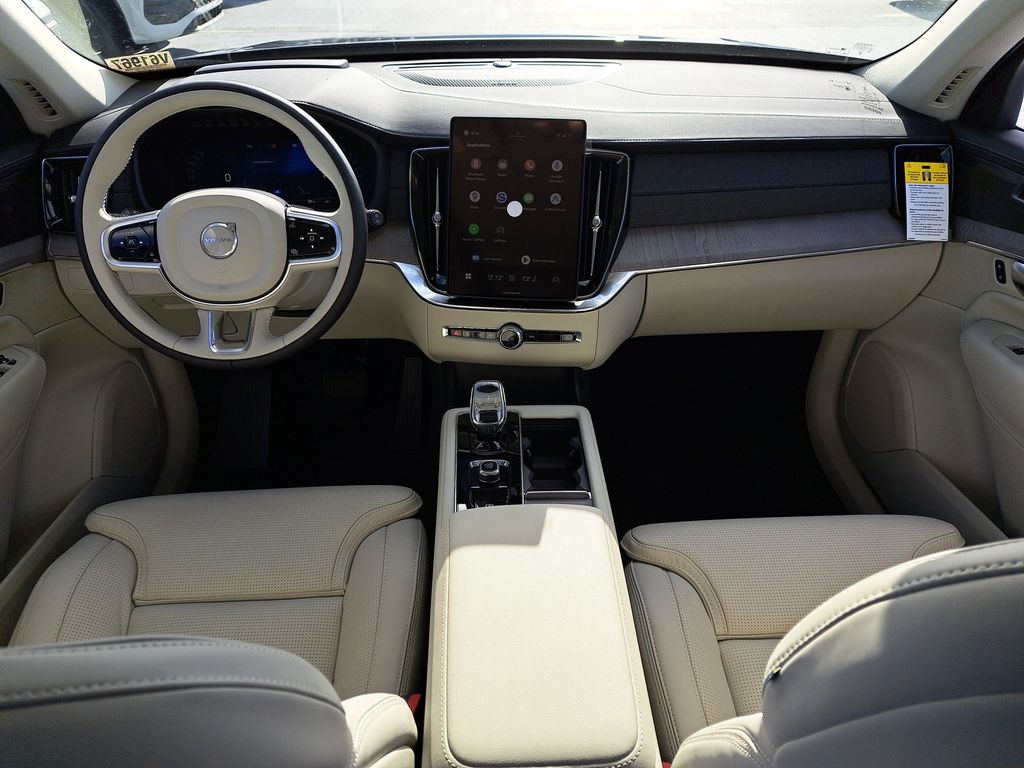 2026 Volvo XC90 Ultra - Photo 16