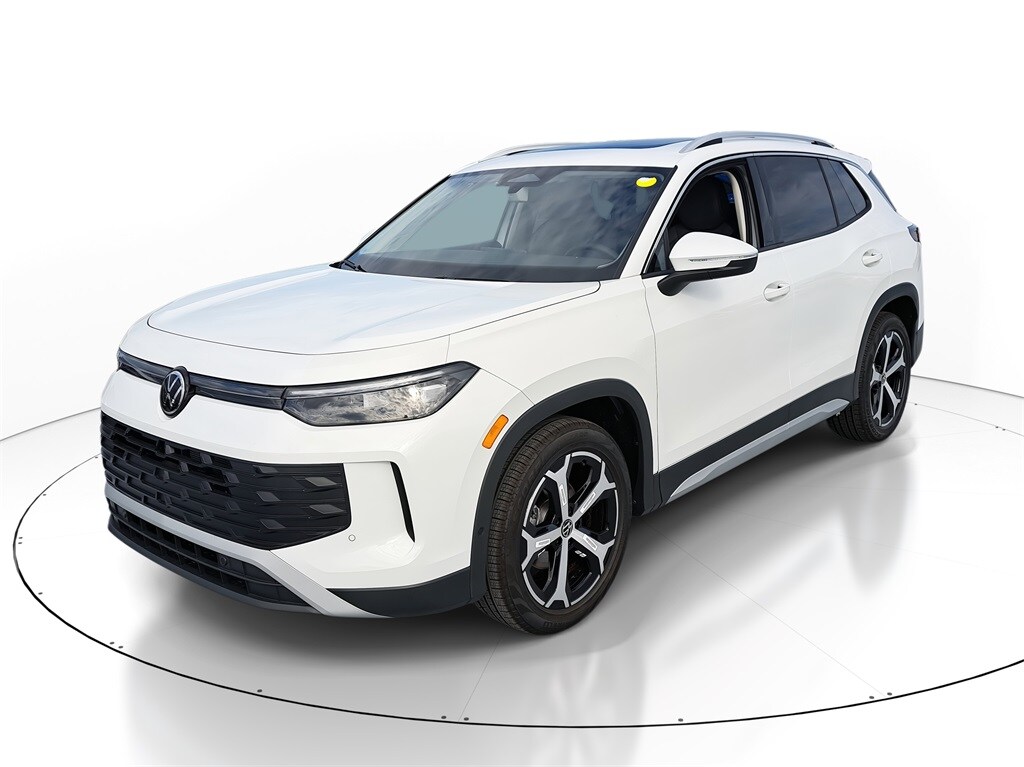 New 2026 Volkswagen Tiguan 2.0T SE SUV