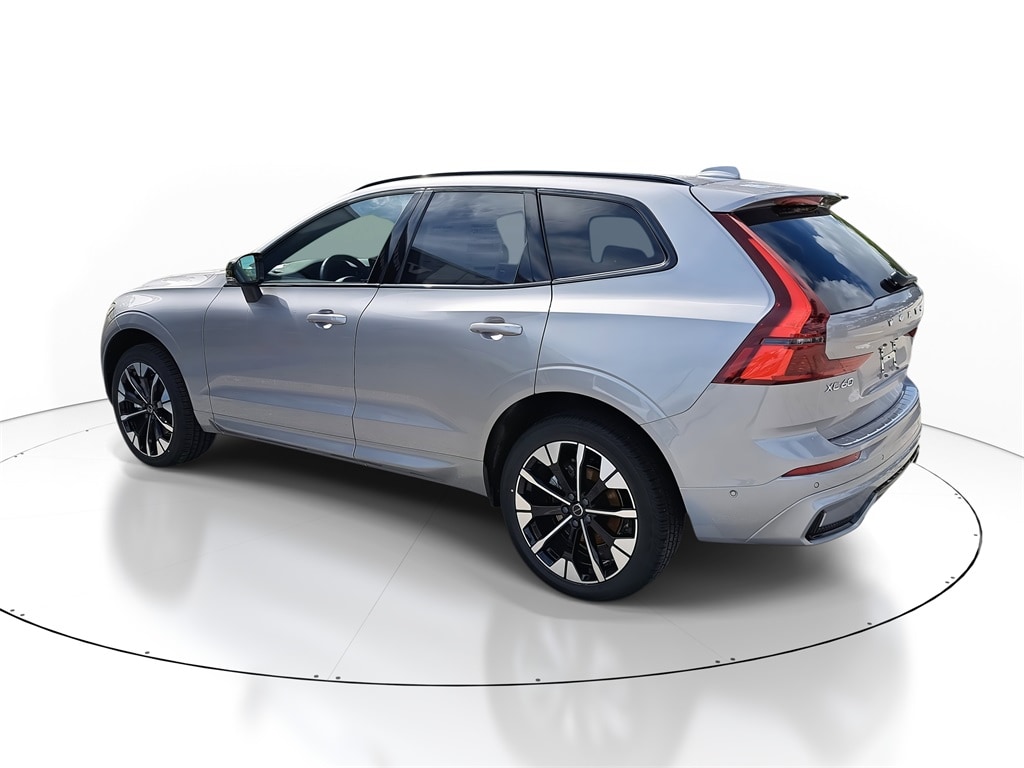 New 2026 Volvo XC60 B5 Plus SUV