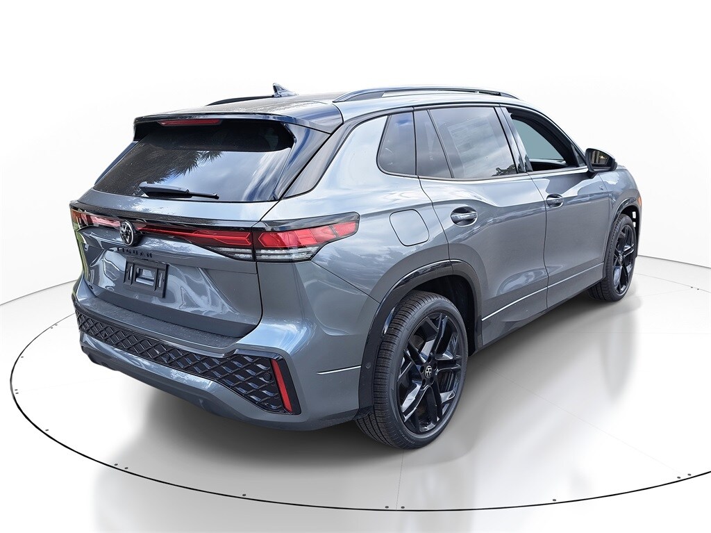 New 2026 Volkswagen Tiguan 2.0T SE R-Line Black SUV