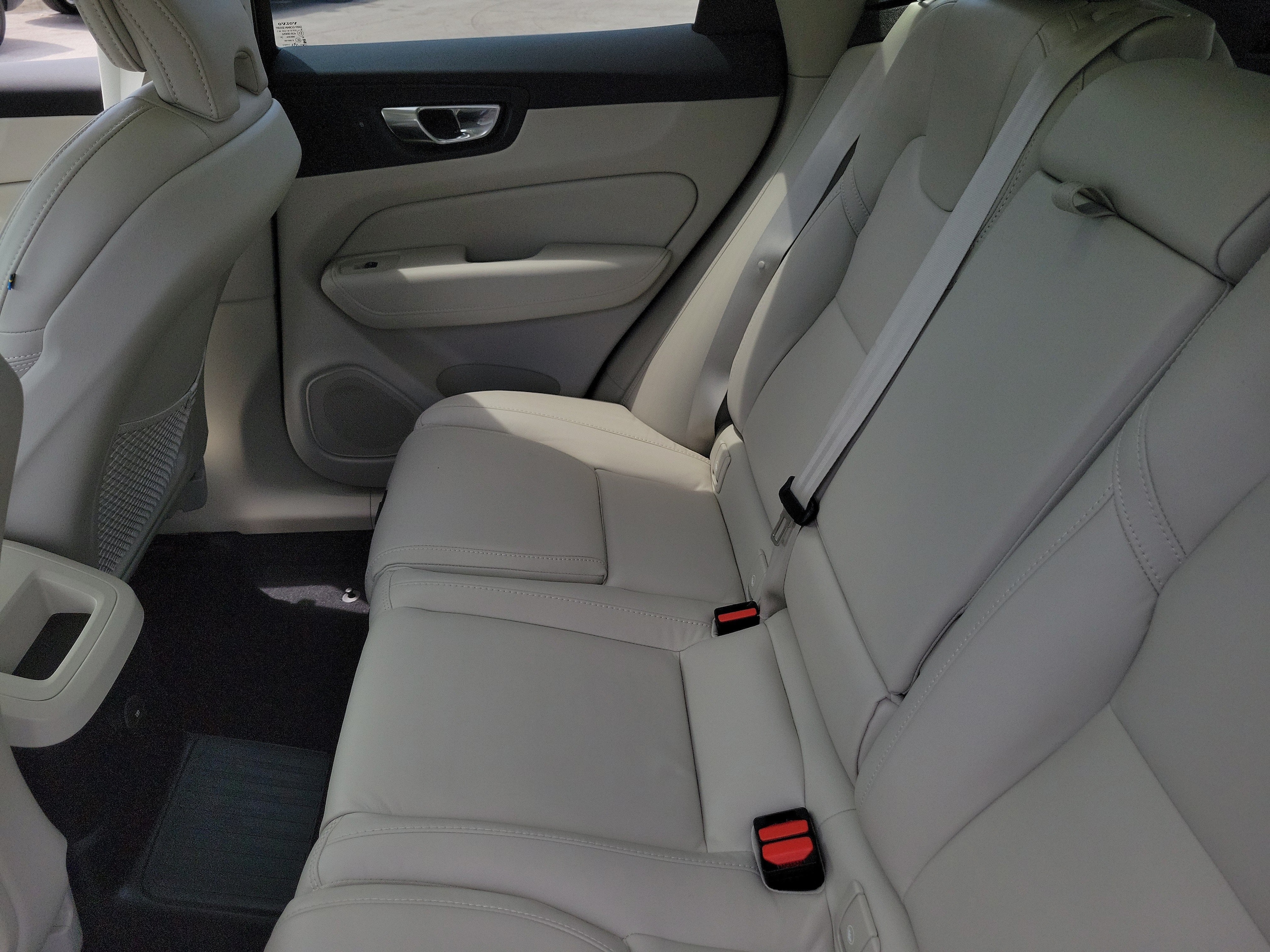 2024 Volvo XC60 Ultimate - Photo 12