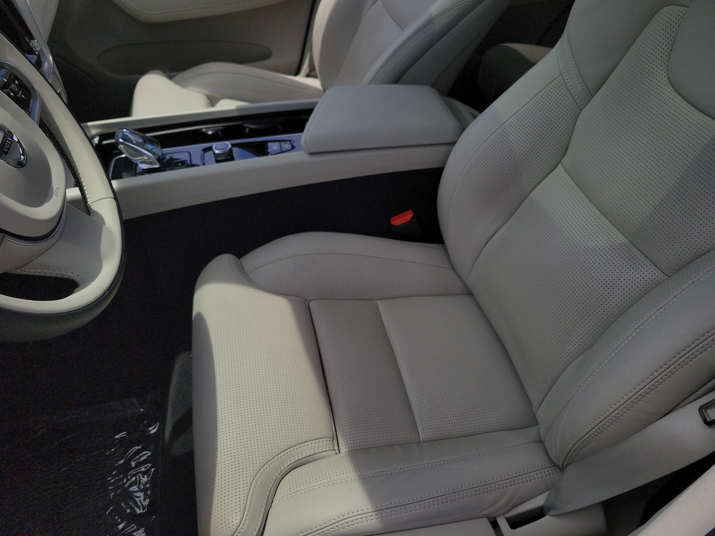 2024 Volvo XC60 Ultimate - Photo 21