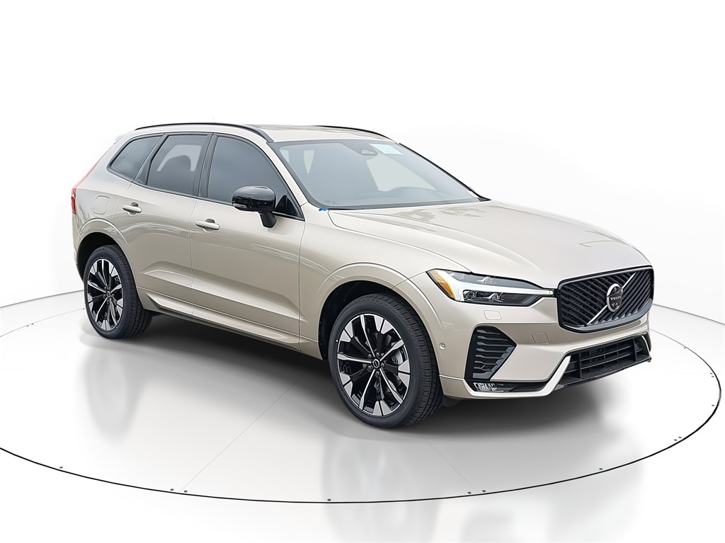 2026 Volvo XC60 Plus's photo