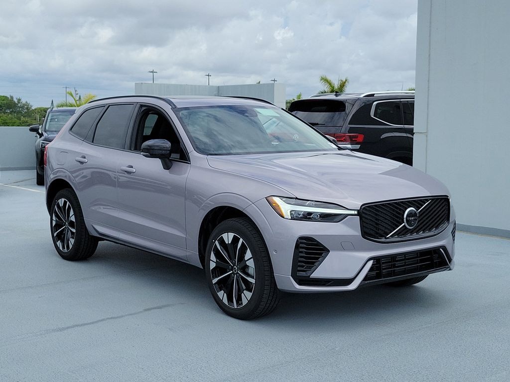 New 2026 Volvo XC60 plug-in hybrid T8 Plus SUV