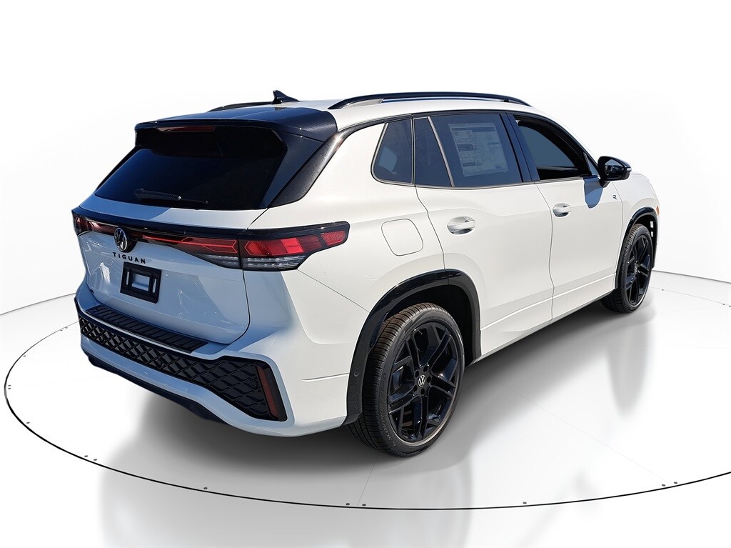 New 2026 Volkswagen Tiguan 2.0T SE R-Line Black SUV