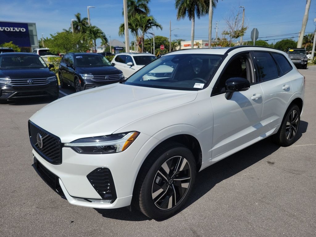 New 2026 Volvo XC60 B5 Core SUV