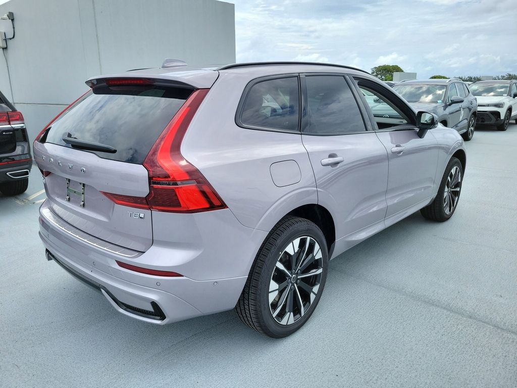 New 2026 Volvo XC60 plug-in hybrid T8 Plus SUV