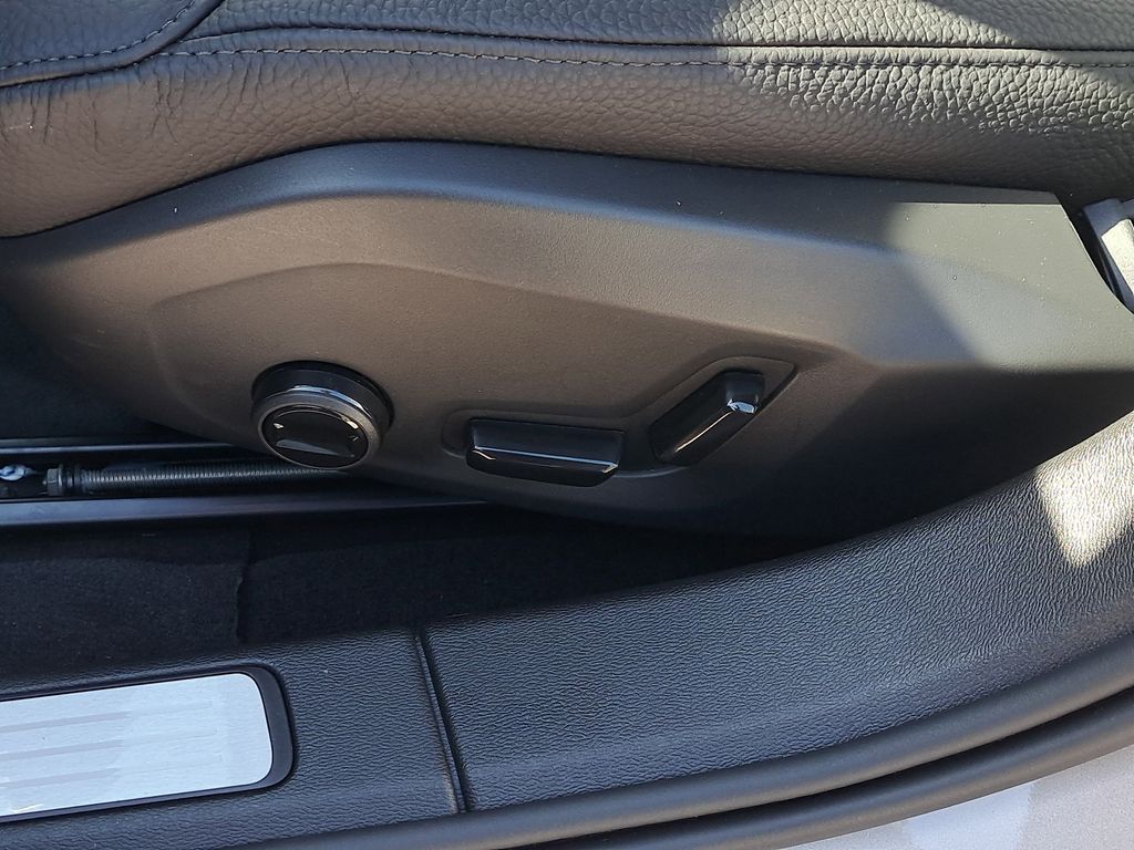 2026 Volvo V60 Cross Country Plus - Photo 24