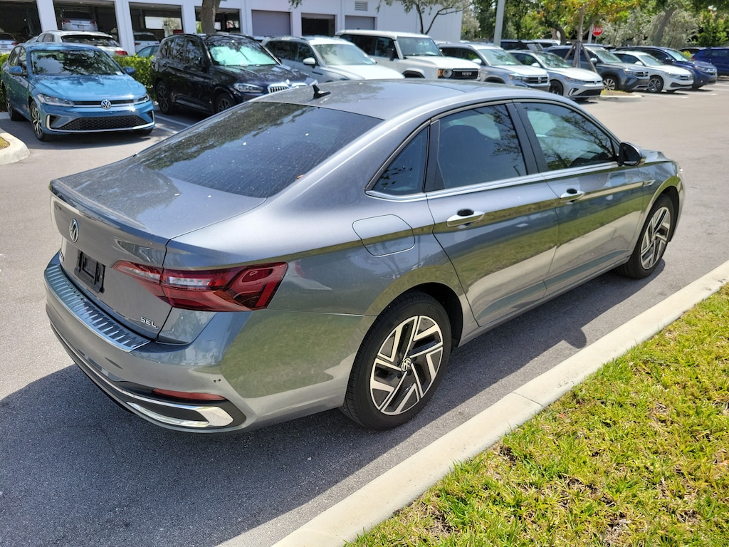 Used 2024 Volkswagen Jetta 1.5T SEL Sedan