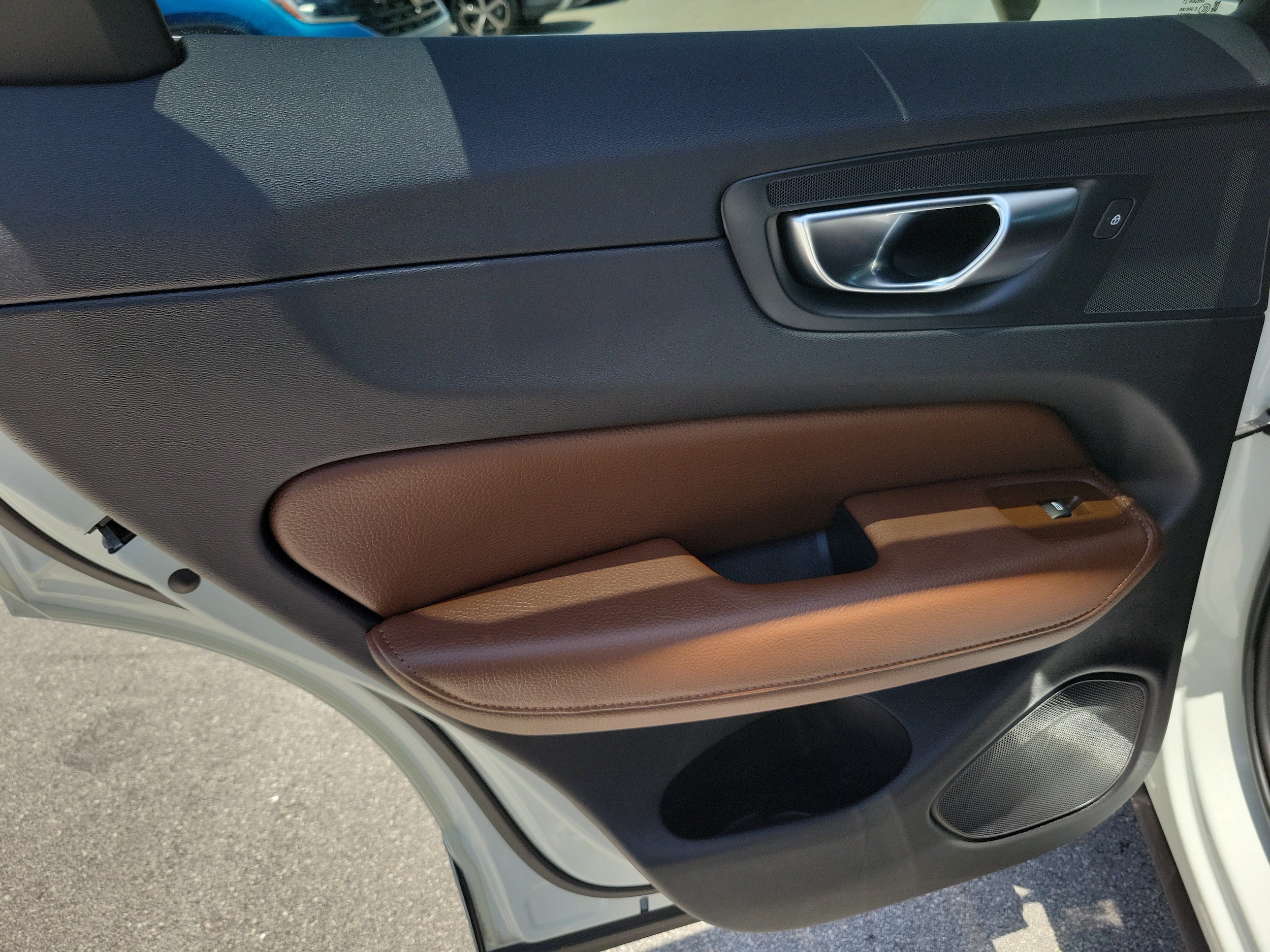 2021 Volvo XC60 Momentum - Photo 10