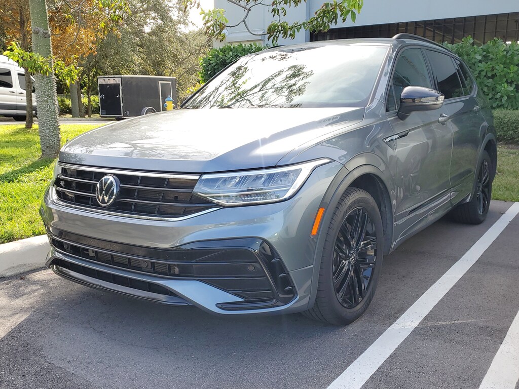 Used 2022 Volkswagen Tiguan 2.0T SE R-Line Black SUV