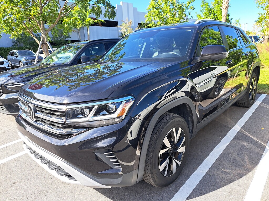 Used 2022 Volkswagen Atlas Cross Sport 2.0T SE SUV